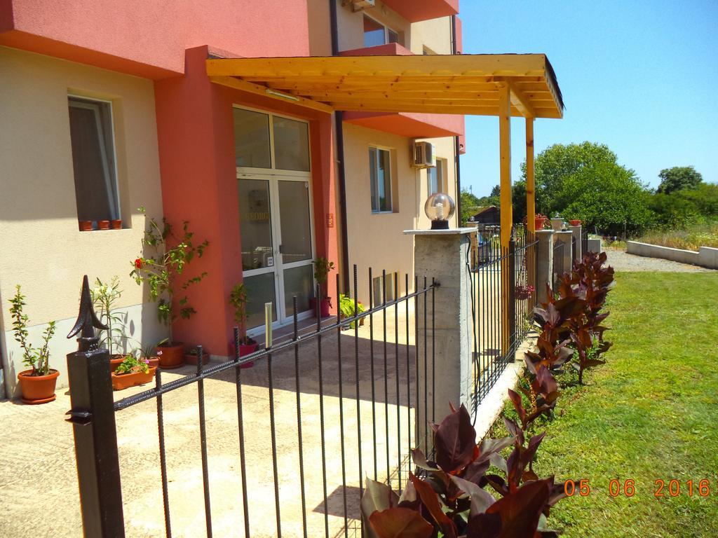 Sveti Georgi Guest House Sozopol Eksteriør billede